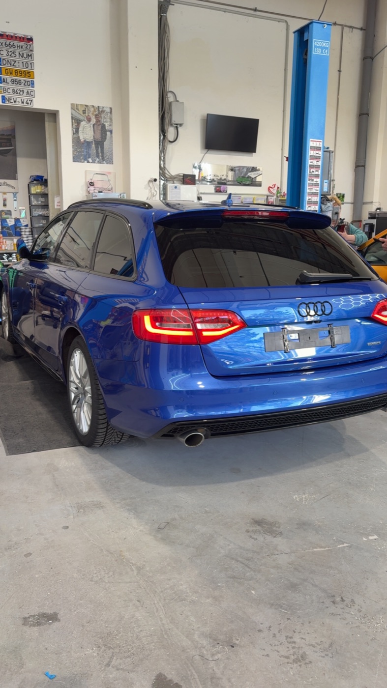 Audi A4 Avant nach Glanzpolitur